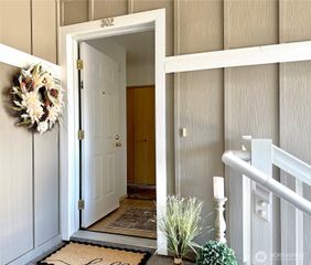 1700 SW Mulberry Place #A302, Oak Harbor, WA 98277