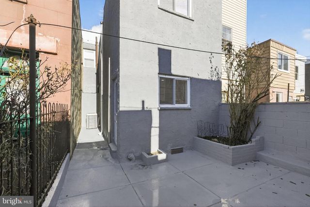 926 MIFFLIN ST, Philadelphia, PA 19148