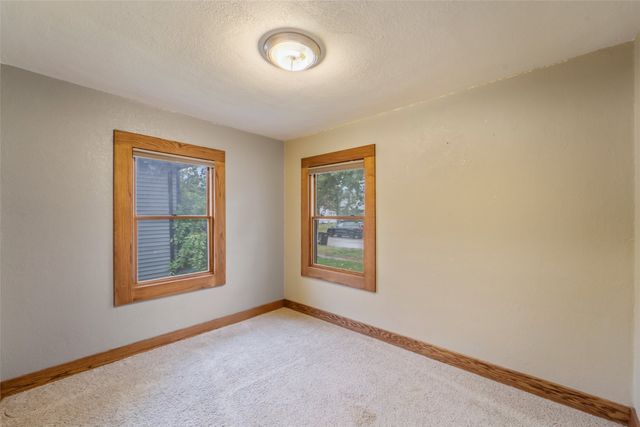 1812 Evelyn Street, Perry, IA 50220