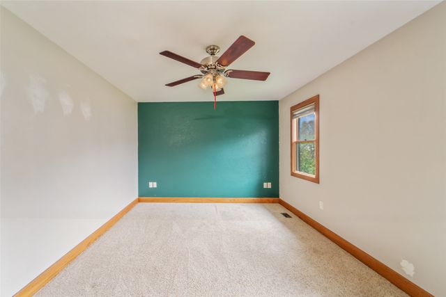 1812 Evelyn Street, Perry, IA 50220