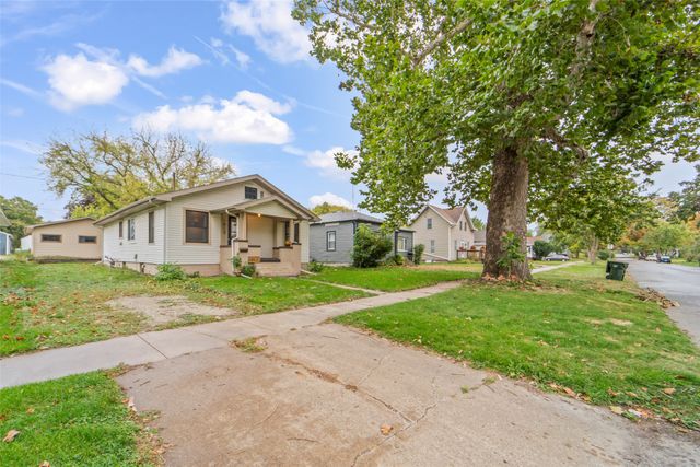 1812 Evelyn Street, Perry, IA 50220