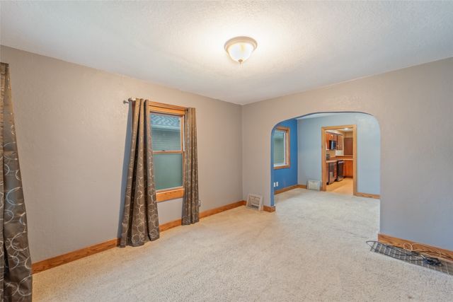 1812 Evelyn Street, Perry, IA 50220