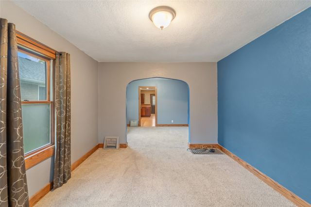 1812 Evelyn Street, Perry, IA 50220