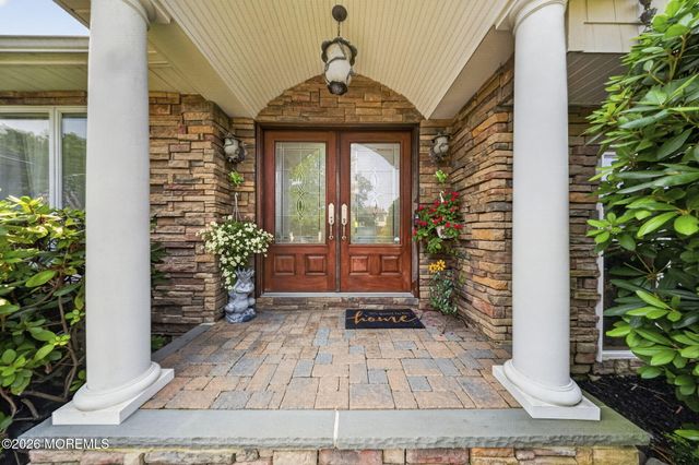 60 Cannonade Drive W, Marlboro, NJ 07746