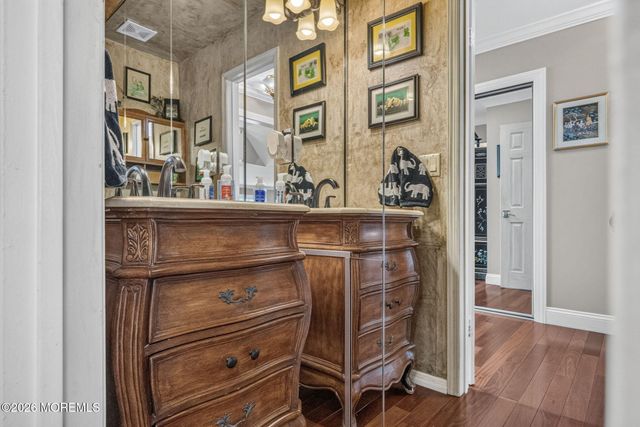 60 Cannonade Drive W, Marlboro, NJ 07746