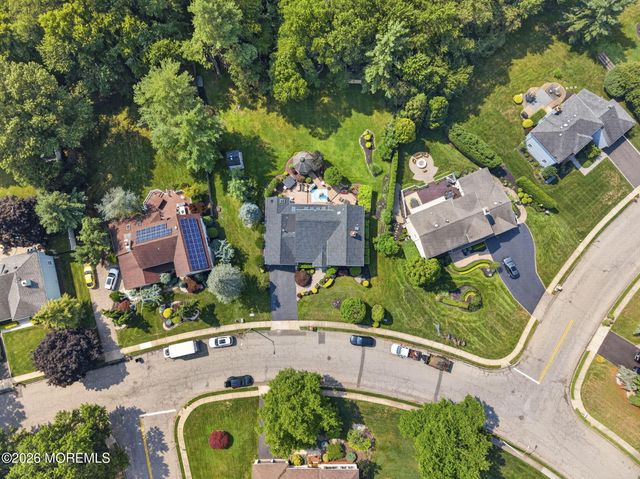 60 Cannonade Drive W, Marlboro, NJ 07746