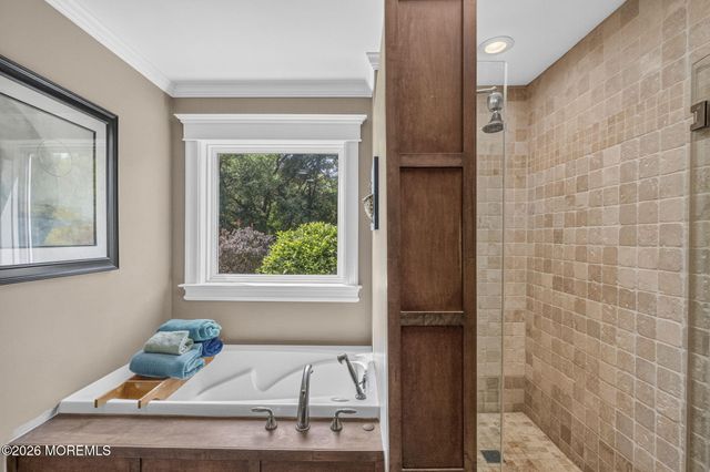 60 Cannonade Drive W, Marlboro, NJ 07746