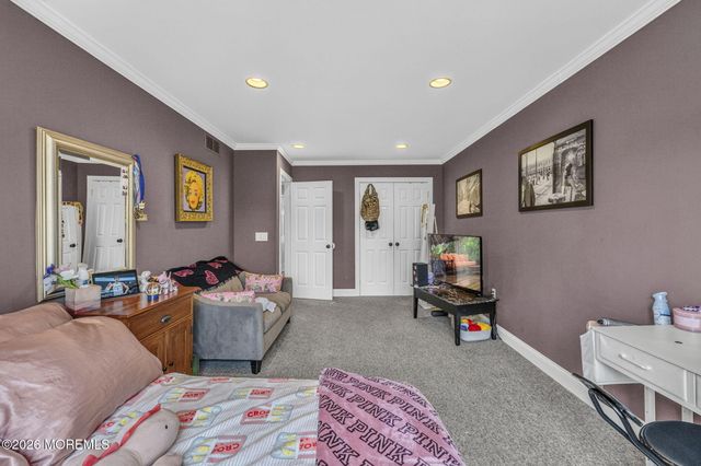 60 Cannonade Drive W, Marlboro, NJ 07746