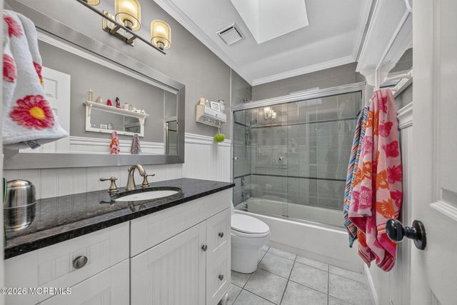 60 Cannonade Drive W, Marlboro, NJ 07746