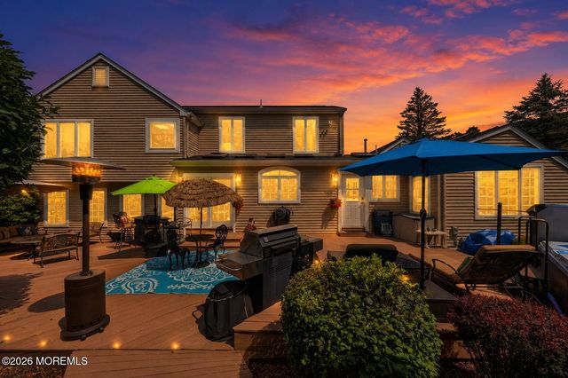 60 Cannonade Drive W, Marlboro, NJ 07746