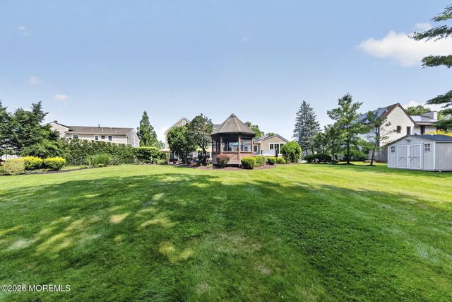60 Cannonade Drive W, Marlboro, NJ 07746