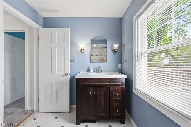 3748 Berkeley Road, Cleveland Heights, OH 44118