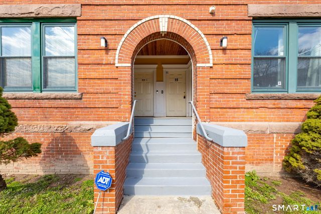 19 Edgewood Street, Hartford, CT 06112