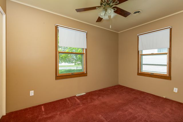17112 10th Avenue, East Moline, IL 61244