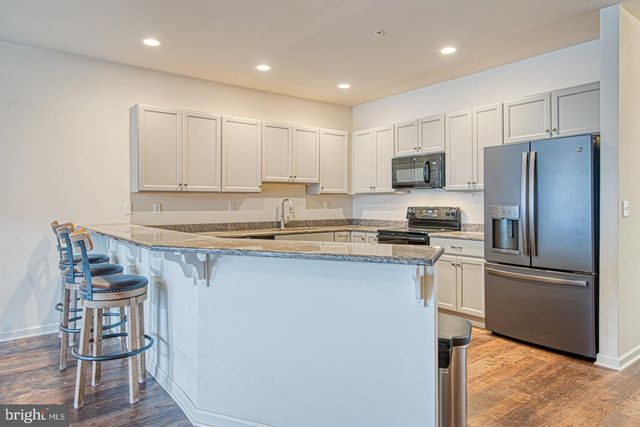 231 ROSE VIEW DR, West Grove, PA 19390