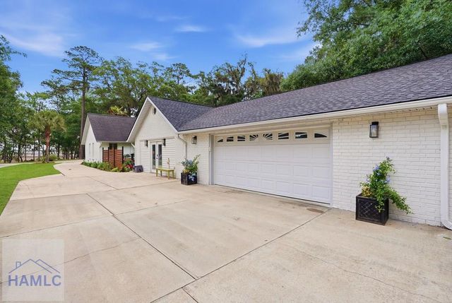 622 Brigantine Dunmore Road, Midway, GA 31320