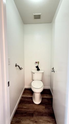 263 Brightstone Cir, Folsom, CA 95630