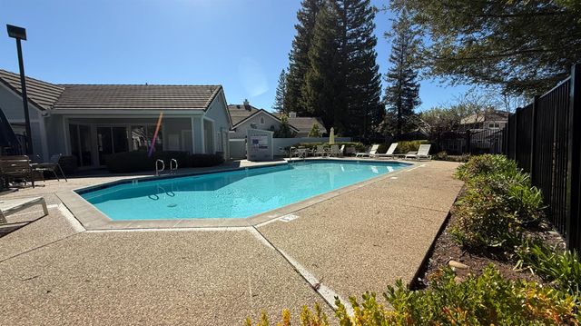 263 Brightstone Cir, Folsom, CA 95630