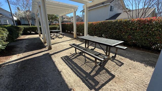 263 Brightstone Cir, Folsom, CA 95630