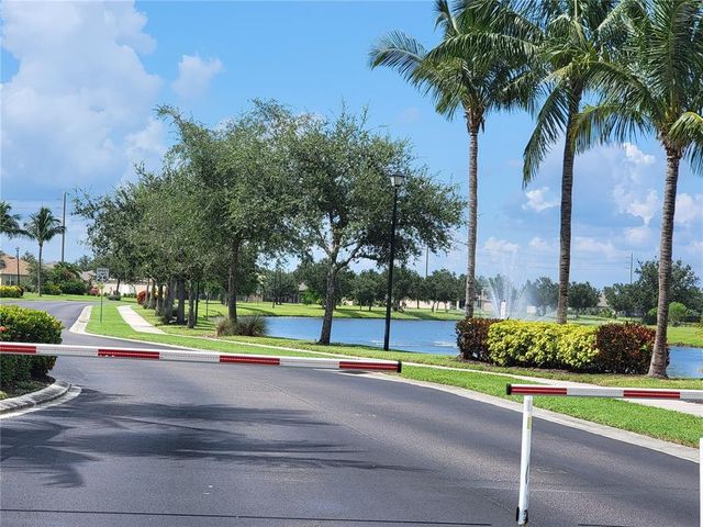 7069 WATERFORD PARKWAY, Punta Gorda, FL 33950