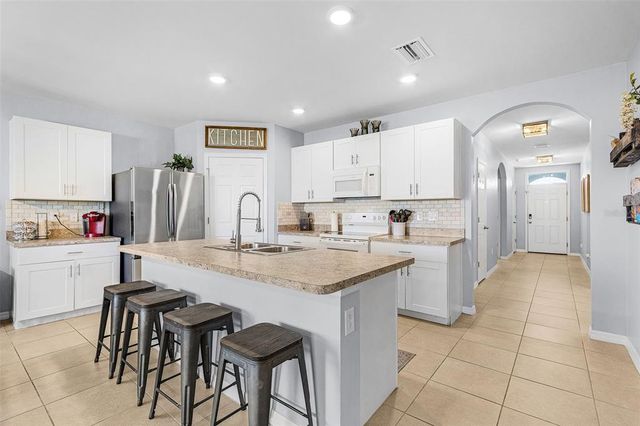 7069 WATERFORD PARKWAY, Punta Gorda, FL 33950