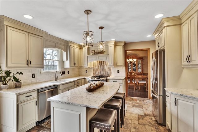 918 Gregory Ct, Cranberry Twp, PA 16066