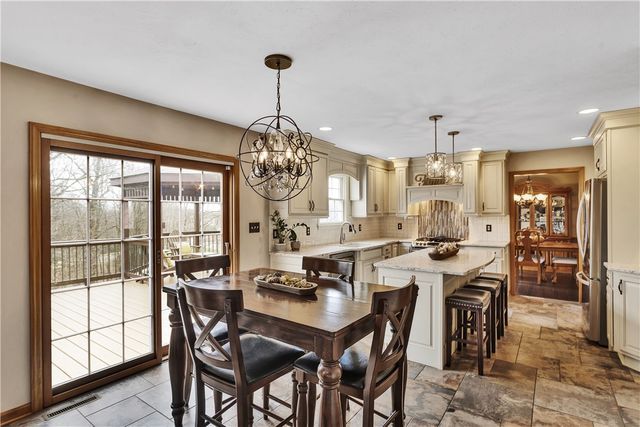 918 Gregory Ct, Cranberry Twp, PA 16066