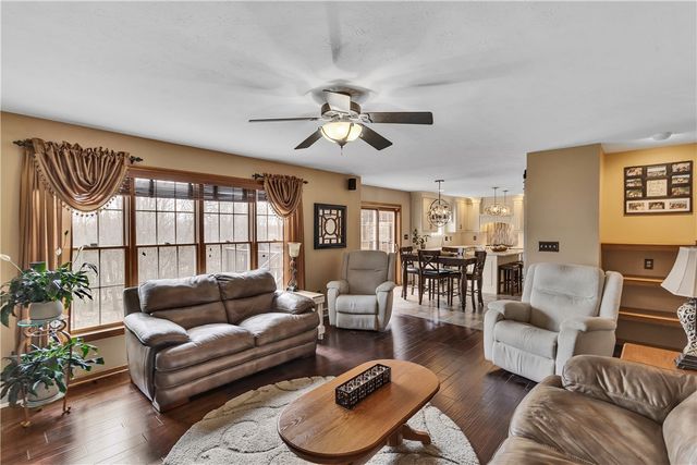 918 Gregory Ct, Cranberry Twp, PA 16066