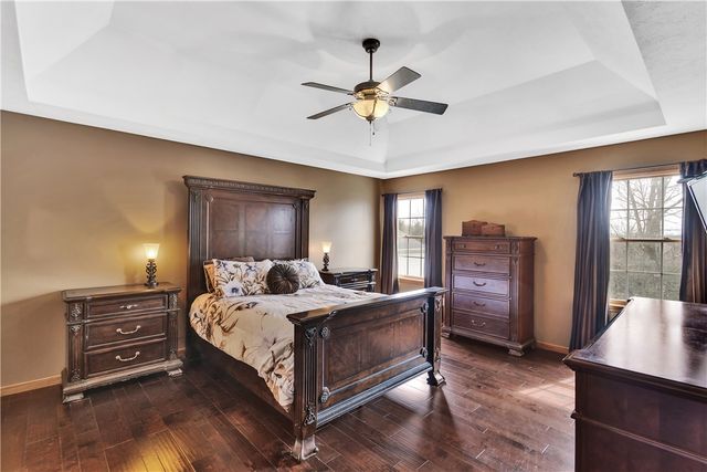 918 Gregory Ct, Cranberry Twp, PA 16066