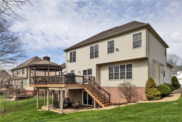 918 Gregory Ct, Cranberry Twp, PA 16066