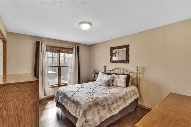 918 Gregory Ct, Cranberry Twp, PA 16066