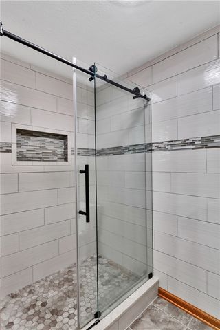 918 Gregory Ct, Cranberry Twp, PA 16066