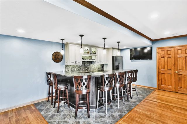 918 Gregory Ct, Cranberry Twp, PA 16066