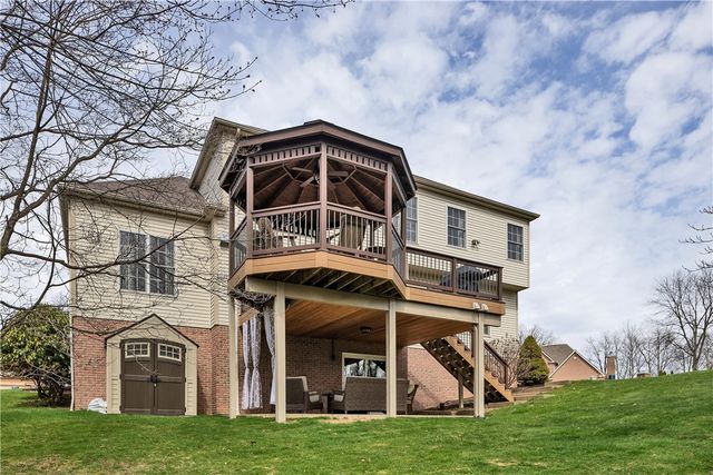 918 Gregory Ct, Cranberry Twp, PA 16066