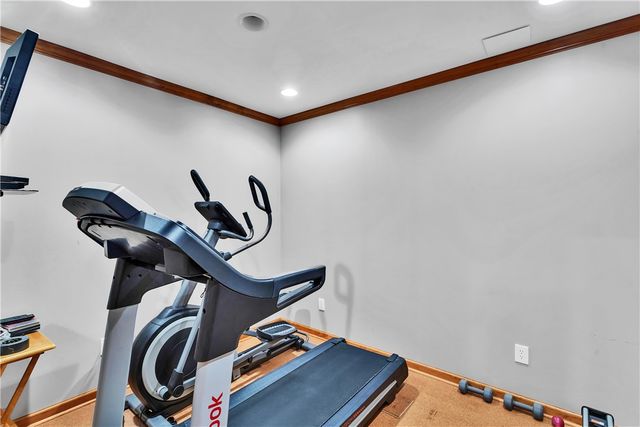 918 Gregory Ct, Cranberry Twp, PA 16066