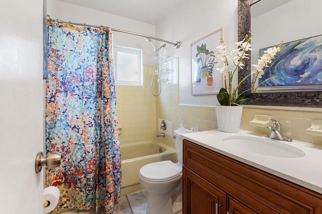 6800 NW 75 Drive, Tamarac, FL 33321