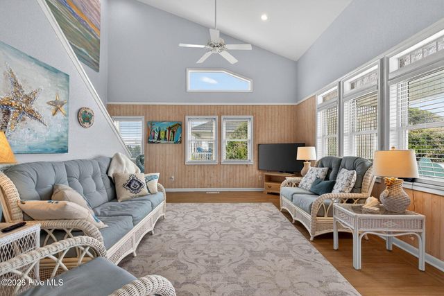 2003 W Pelican Drive, Oak Island, NC 28465