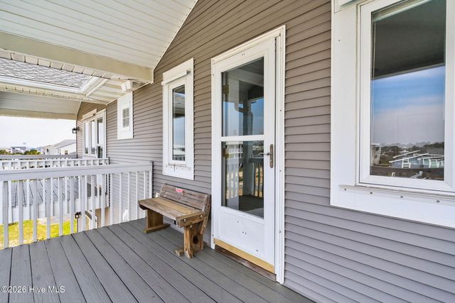 2003 W Pelican Drive, Oak Island, NC 28465
