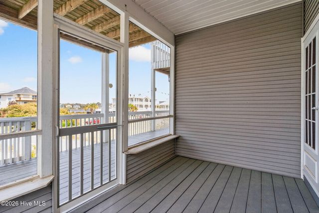 2003 W Pelican Drive, Oak Island, NC 28465
