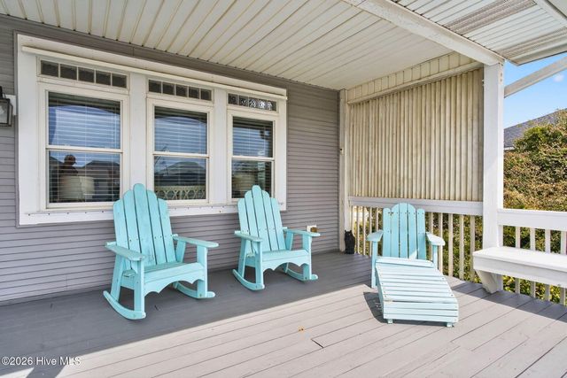 2003 W Pelican Drive, Oak Island, NC 28465