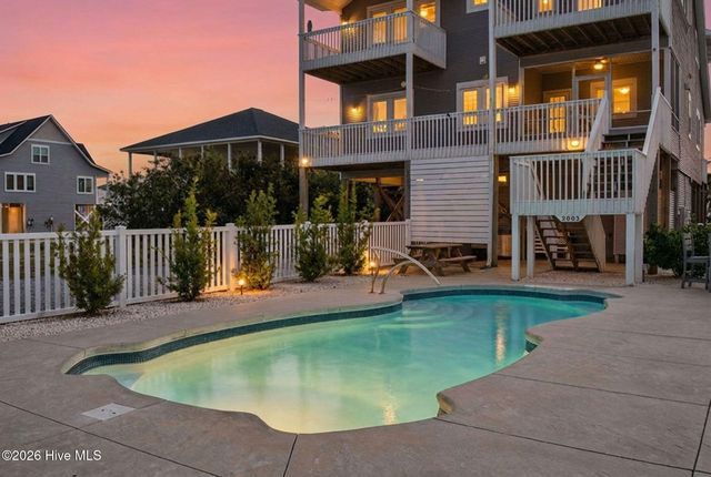 2003 W Pelican Drive, Oak Island, NC 28465