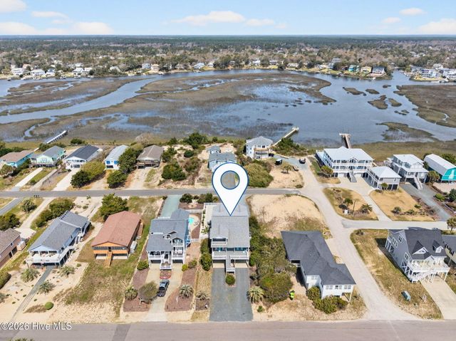 2003 W Pelican Drive, Oak Island, NC 28465