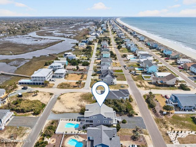 2003 W Pelican Drive, Oak Island, NC 28465