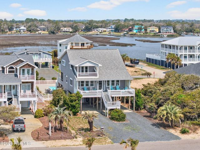 2003 W Pelican Drive, Oak Island, NC 28465