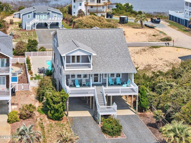 2003 W Pelican Drive, Oak Island, NC 28465