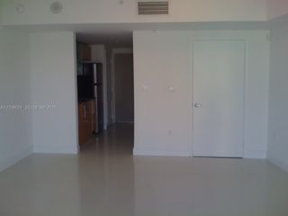 1750 N Bayshore Drive 3907, Miami, FL 33132
