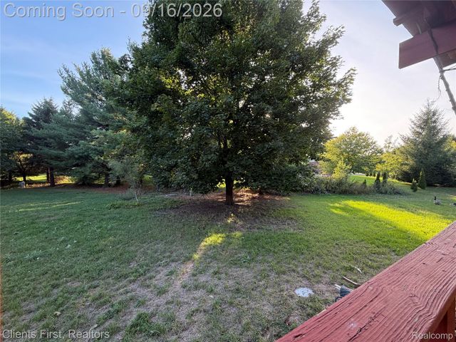 24519 Willowbrook, Novi, MI 48375