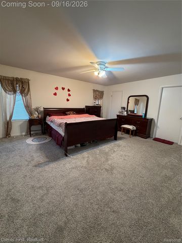24519 Willowbrook, Novi, MI 48375