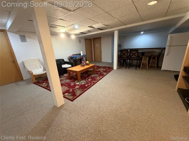 24519 Willowbrook, Novi, MI 48375