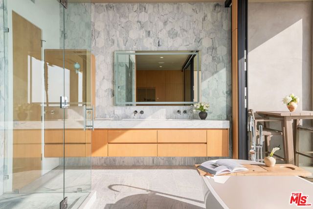 4016 The Strand, Manhattan Beach, CA 90266